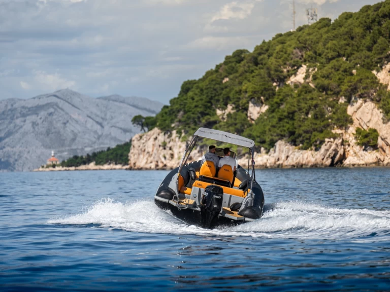 Schlauchboot mieten in Općina Makarska - Prua al vento THOR 8.0