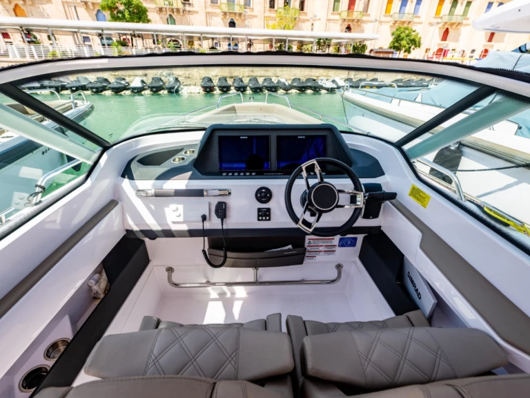 Bootsverleih Axopar 28 T-Top St. Julian's Samboat