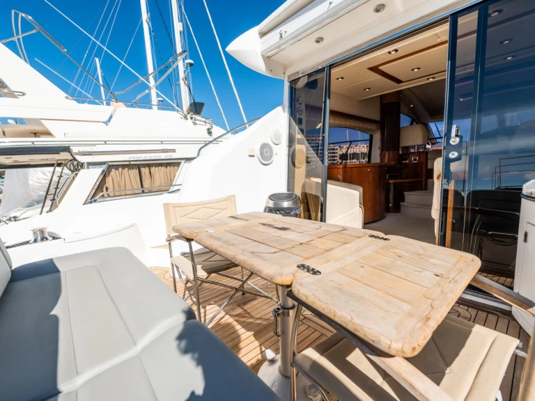 Vermietung Yacht Sunseeker mit Führerschein