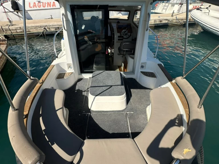 Motorboot mieten in Budva zum besten Preis