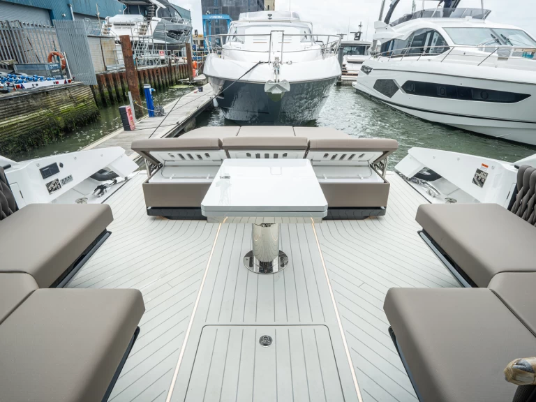 Bootsverleih Sunseeker Superhawk 55 St. Julian's Samboat