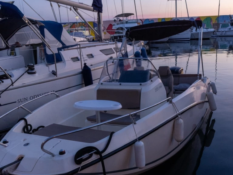 Boot mieten Saint-Raphaël günstig Activ 555 Open