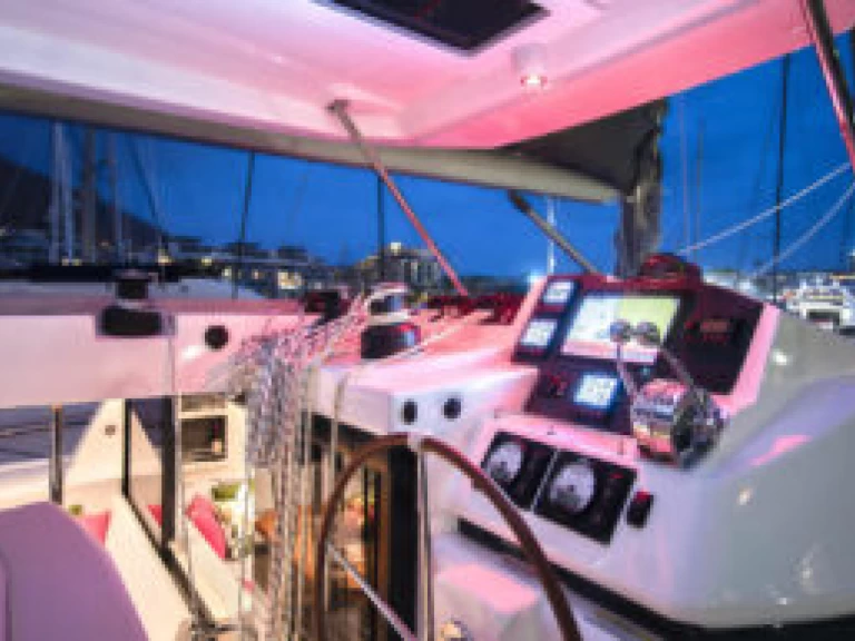Ein Leopard Catamarans / Robertson & Caine Leopard 45 mieten in Toulon
