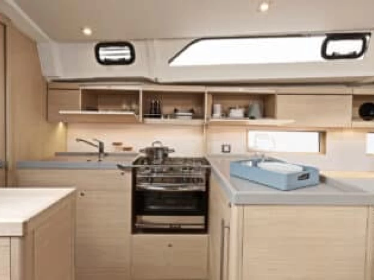 Bénéteau Oceanis 46.1 mieten Toulon