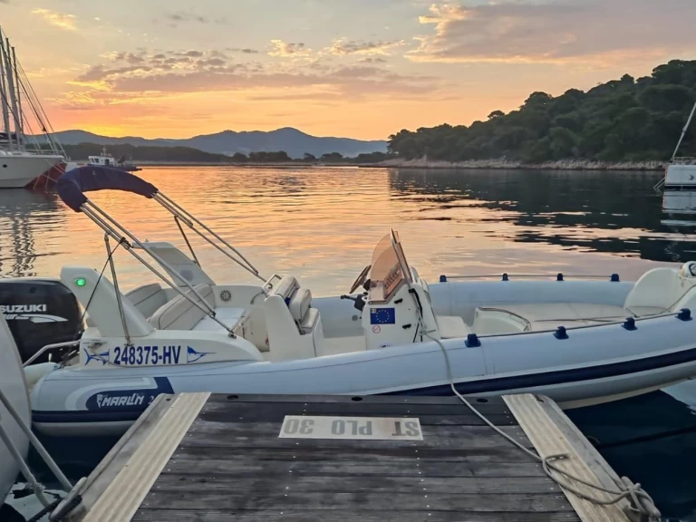 Schlauchboot mit oder ohne Skipper Marlin Boat mieten in Bol