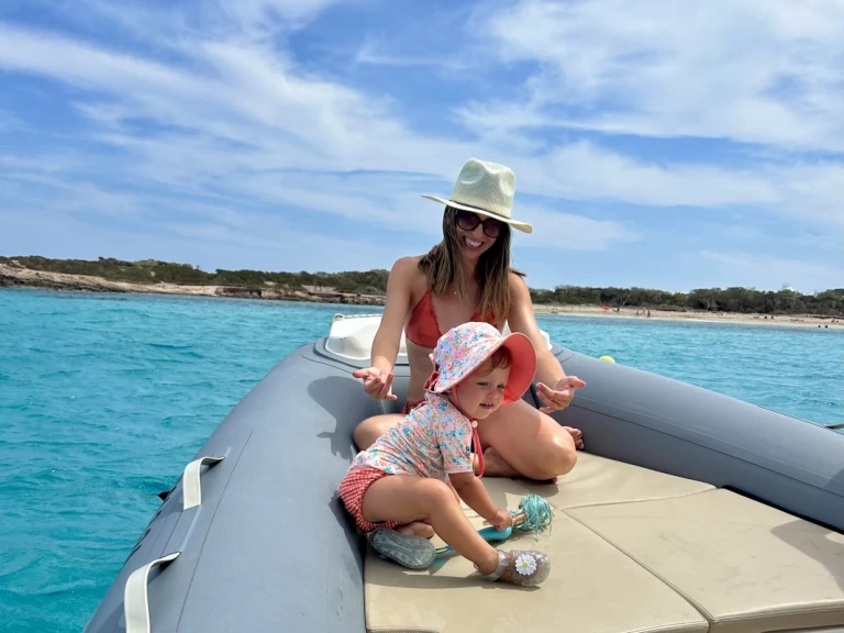 Schlauchboot mieten in La Savina zum besten Preis