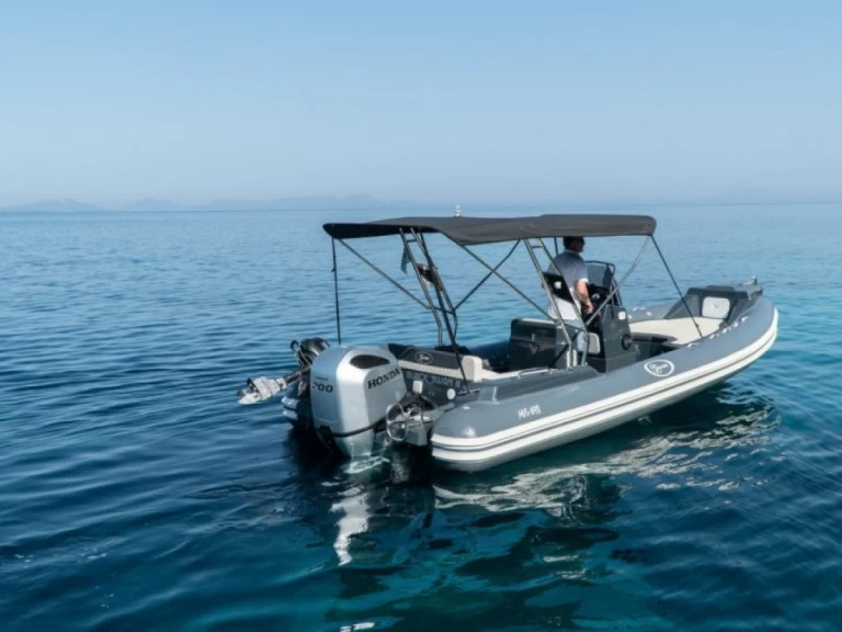Vermietung Schlauchboot Saver mit Führerschein