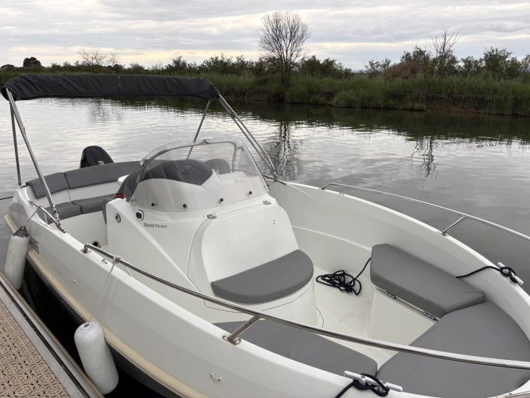 Ein Bénéteau Flyer 550 Open mieten in Palavas-les-Flots