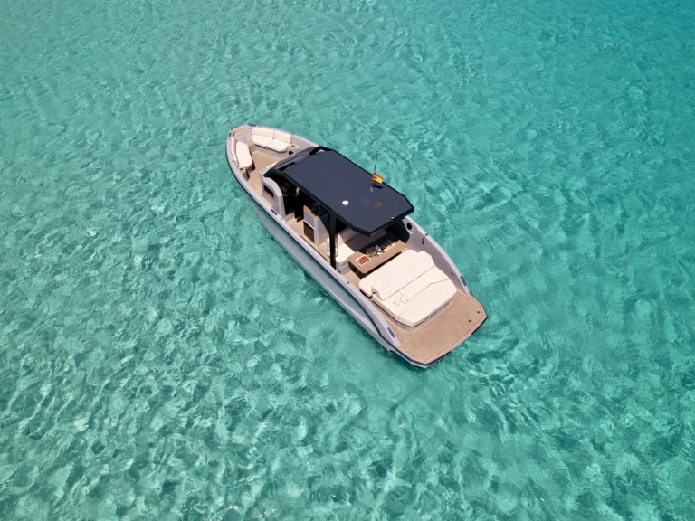 YachtCharter in Marina Ibiza - Rand Archipelago 32 auf SamBoat