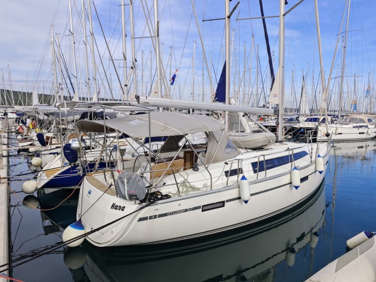 Segelboot mieten in Sukošan zum besten Preis