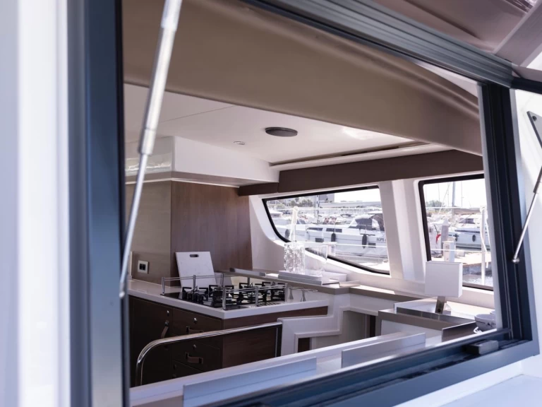 Katamaran mieten in Salerno zum besten Preis