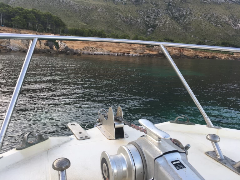 Motorboot mit oder ohne Skipper Guy Couach mieten in Can Picafort