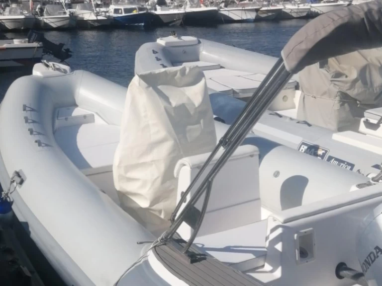 Schlauchboot mieten in Sorrent zum besten Preis