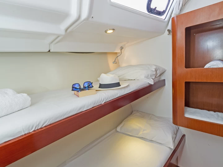 YachtCharter in Álimos - Bénéteau Oceanis 50 auf SamBoat