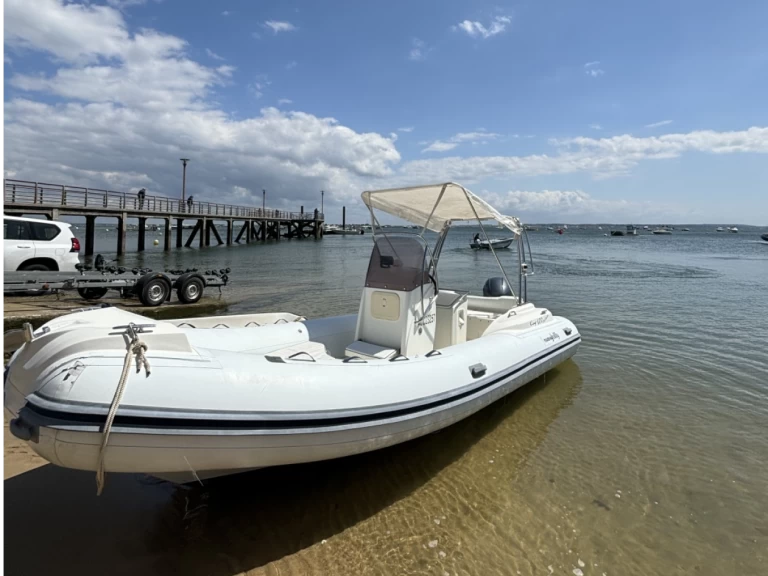 Schlauchboot mieten in Lège-Cap-Ferret zum besten Preis