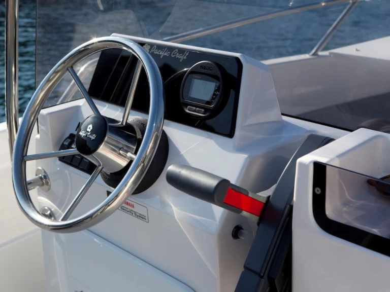 Yacht mieten in Mandelieu-la-Napoule zum besten Preis