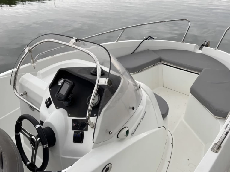 Ein Bénéteau Flyer 550 Open mieten in Palavas-les-Flots