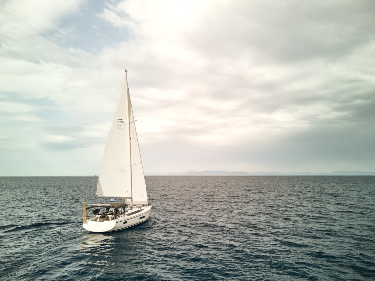 Segelboot mieten in Álimos zum besten Preis