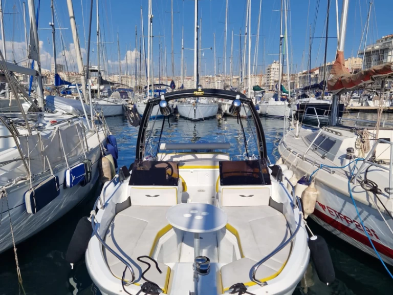 Motorboot mit oder ohne Skipper Bénéteau mieten in Marseille