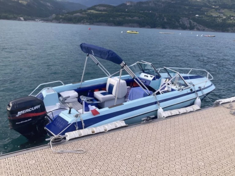 Ein Glastron Ssv 172 mieten in Conjux