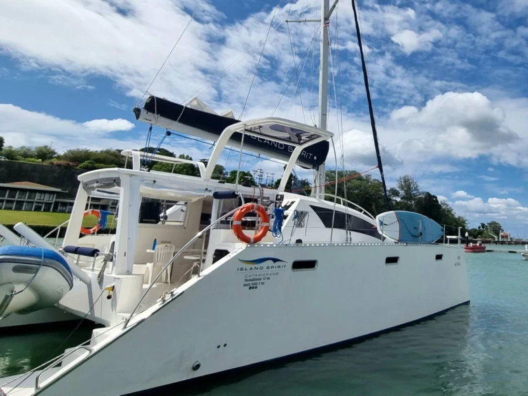 YachtCharter in Mai Khao - Island Spirit Yachts Island Spirit 410 auf SamBoat