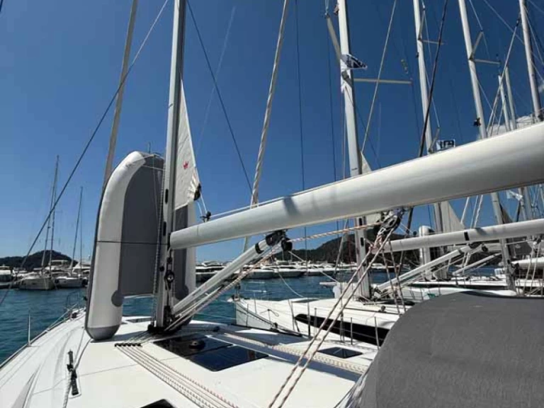 Ein Bavaria Cruiser 46 Style mieten in Göcek