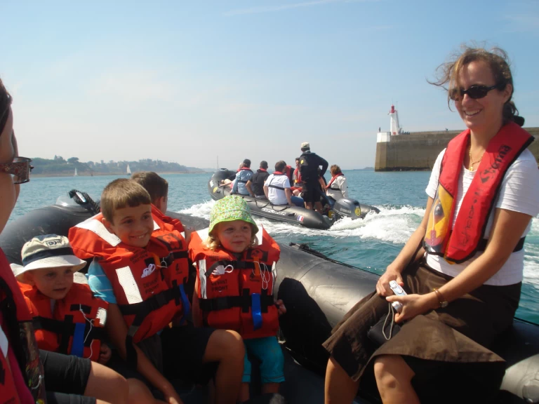 Boot mieten Saint-Malo günstig Explorer 550 DB