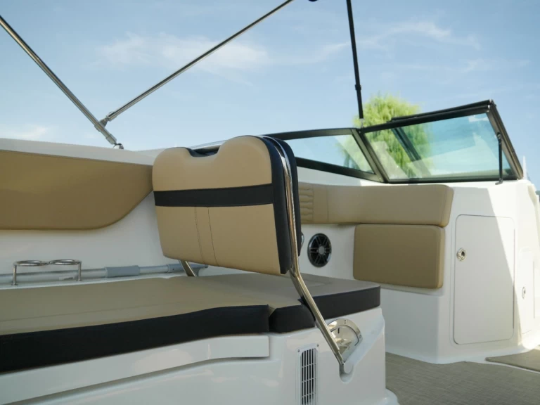 Ein Sea Ray Sea Ray 210 mieten in Aix-les-Bains