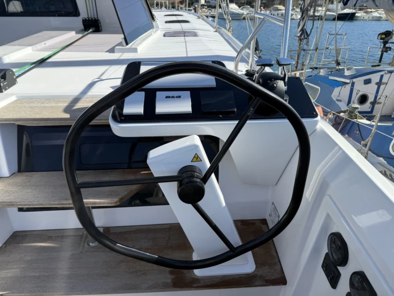 Boot mieten Six-Fours-les-Plages günstig Open 44