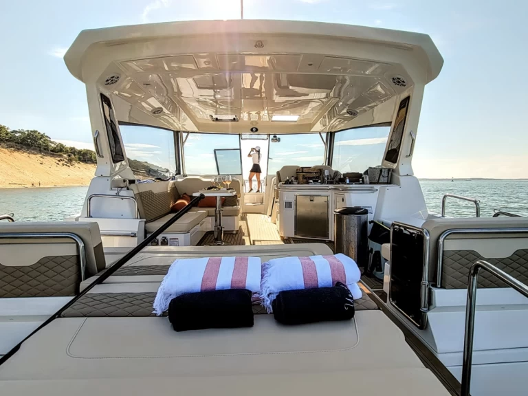 YachtCharter in Montauk Harbor - Aquila Aquila 36 Sport auf SamBoat