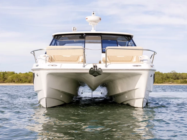 Ein Aquila Aquila 36 Sport mieten in Montauk Harbor