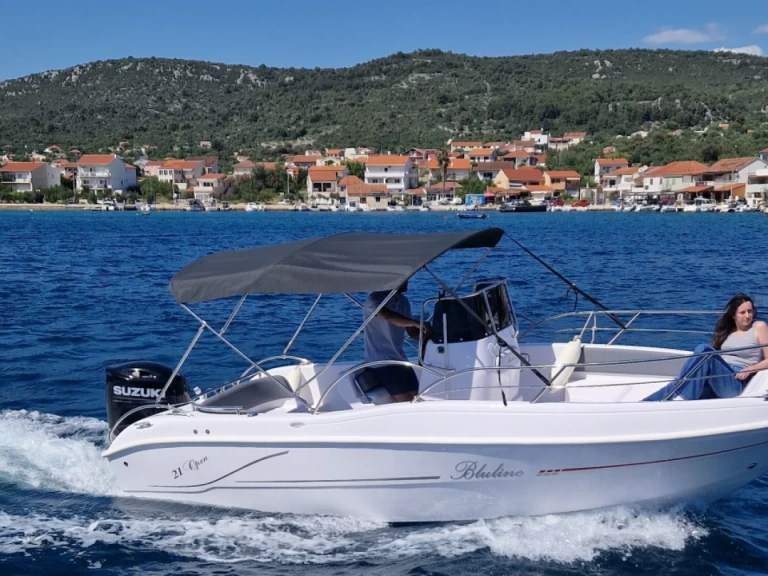 Motorboot mieten in Trogir zum besten Preis
