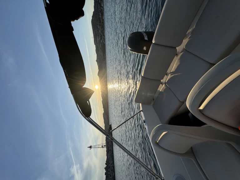 Boot mieten Marseille günstig Activ 605 Open Pack Sport