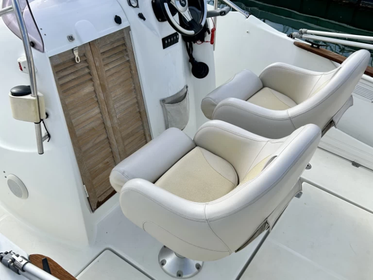 Bénéteau Flyer 650 Open mieten La Rochelle