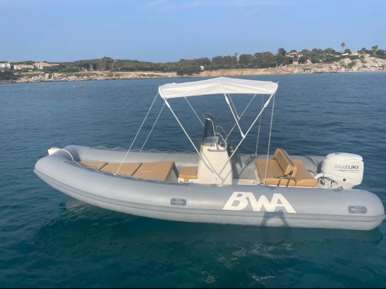 Schlauchboot mit oder ohne Skipper Bwa mieten in Villasimius