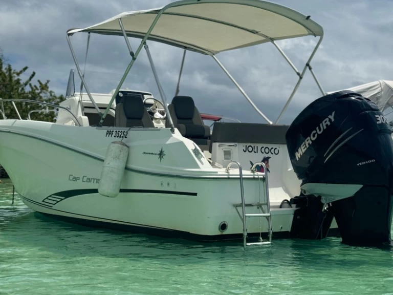Motorboot mit oder ohne Skipper Jeanneau mieten in Pointe-à-Pitre