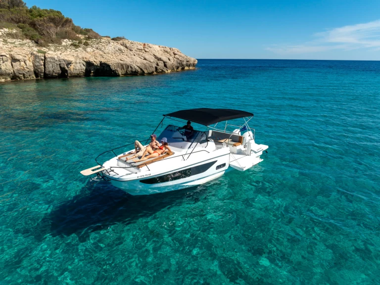 Ein Bénéteau Flyer 9 mieten in Mahón