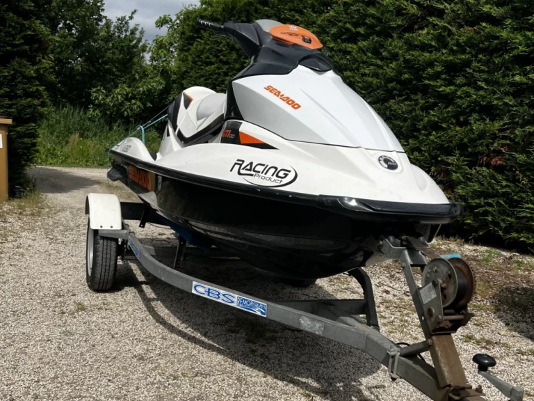 Bootsverleih Sea-Doo GTI 130 Arles Samboat