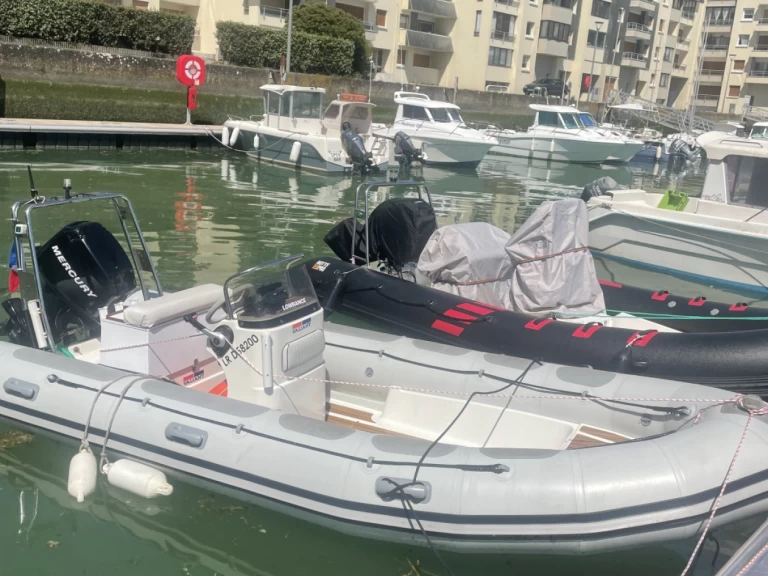 Vermietung Schlauchboot Valiant mit Führerschein