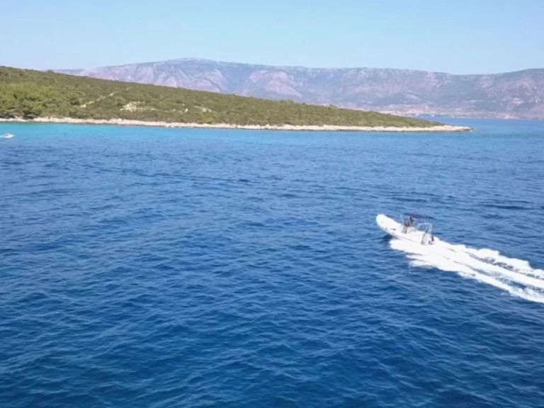 Vermietung Schlauchboot Maestral mit Führerschein