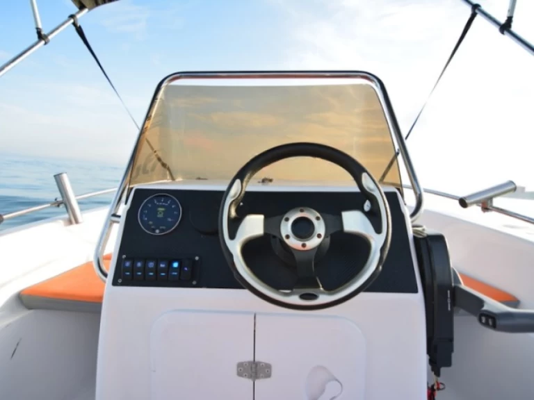 Ein voraz 500 mieten in Puerto Deportivo de Lujo en Marbella