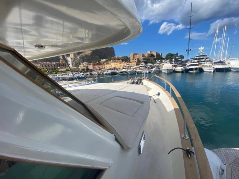 Vermietung Motorboot c&l marine corporation mit Führerschein