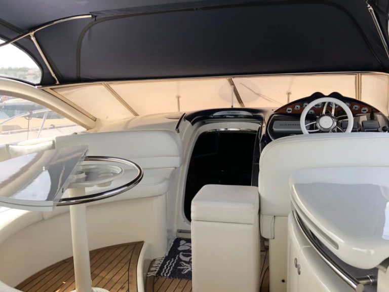 Motorboot mit oder ohne Skipper Azimut mieten in Polignano a Mare