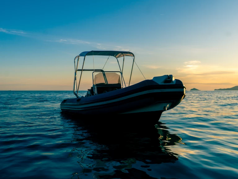 Vermietung Schlauchboot Joker Boat mit Führerschein