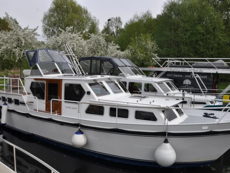 Ein Gruno 38 Gruno 1050 Deluxe "Tante Gerti" mieten in Zehdenick