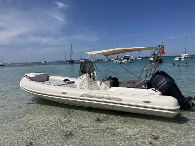 Vermietung Schlauchboot Capelli mit Führerschein