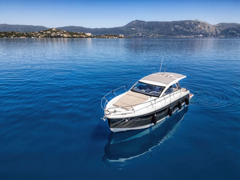 Motorboot mit oder ohne Skipper Sealine mieten in Korfu