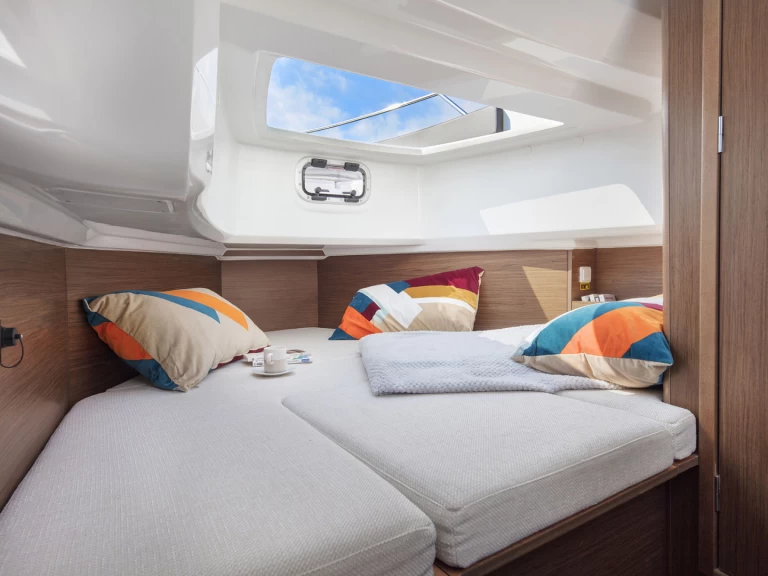 Motorboot mieten in Port des Marines de Cogolin - Jeanneau Cap Camarat 9.0 CC