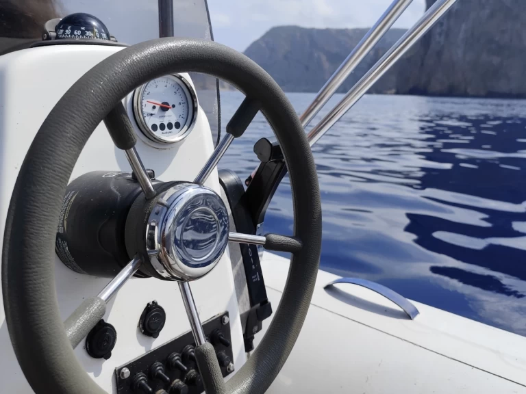 Schlauchboot mieten in Sant Antoni de Portmany - Capelli Tempest 500