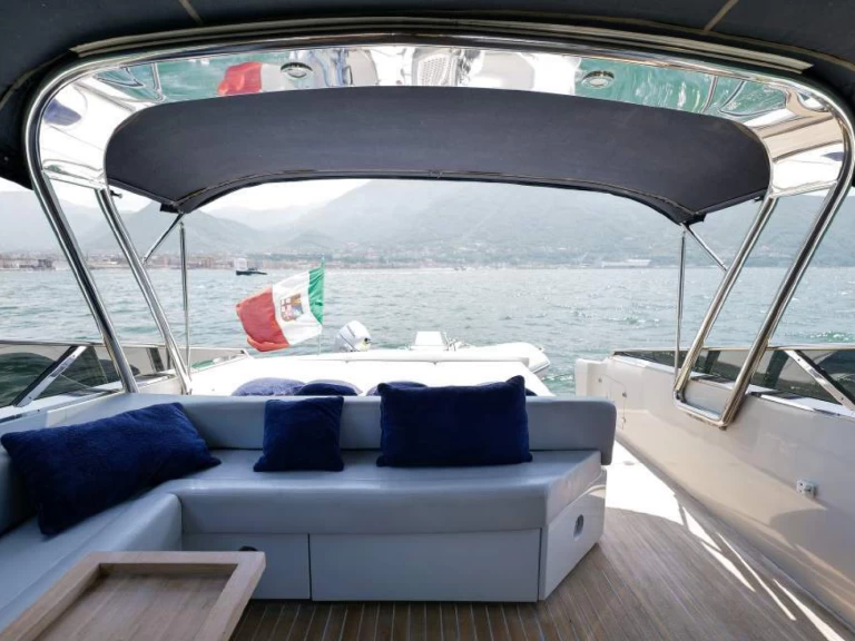 Motorboot mieten in Capri zum besten Preis